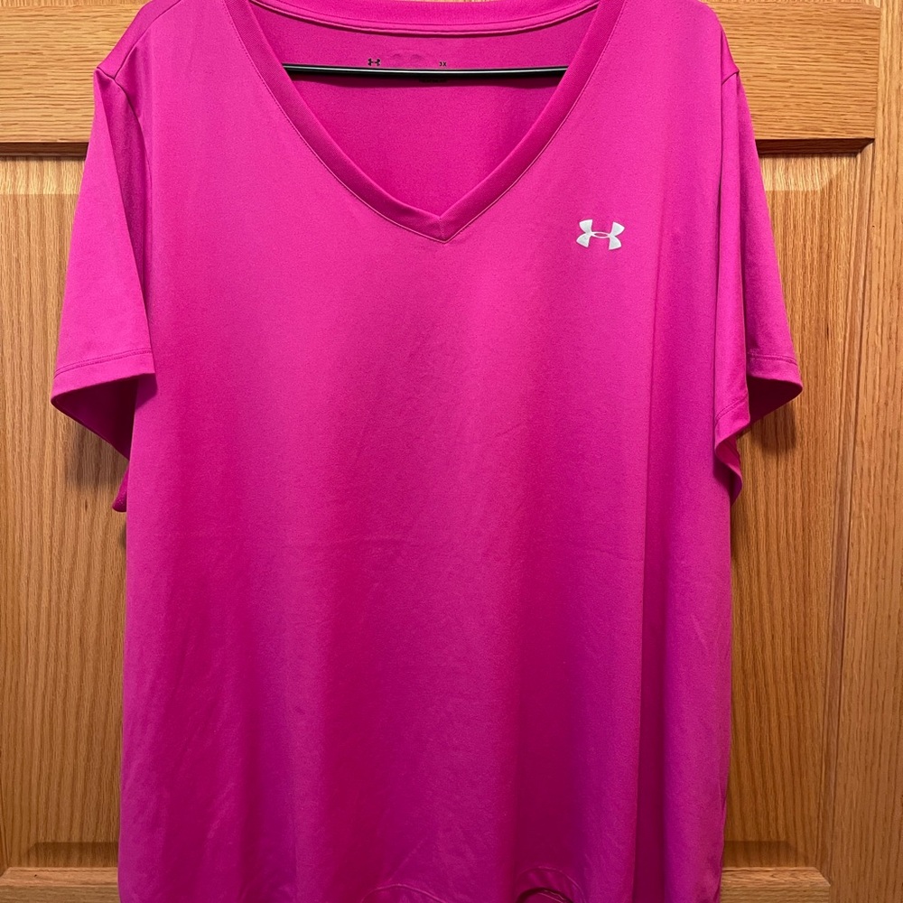 Under Armour Women’s Plus Size 3X, short sleeve, pink, V Neck, athleisure wear